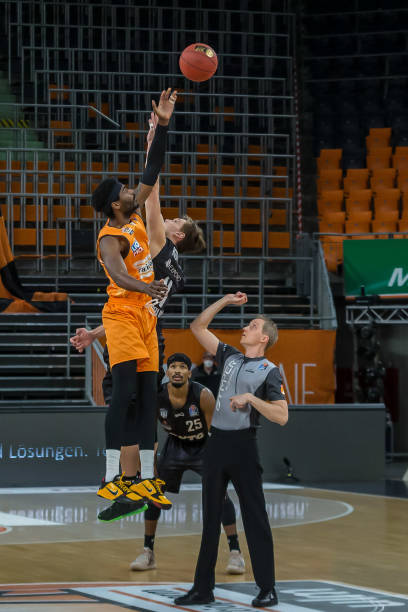 动与防线的 动与防线的